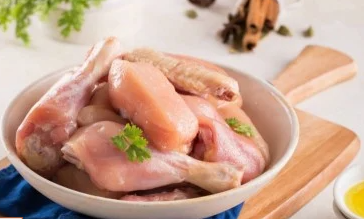 Premium Tender and Antibiotic-residue-free Chicken (Skinless) - Biryani Cut (480 to 500g Pack)